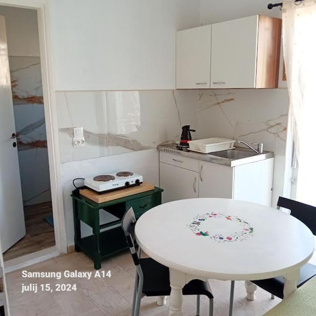 Appartement Acharavi à Akharavi Extérieur photo